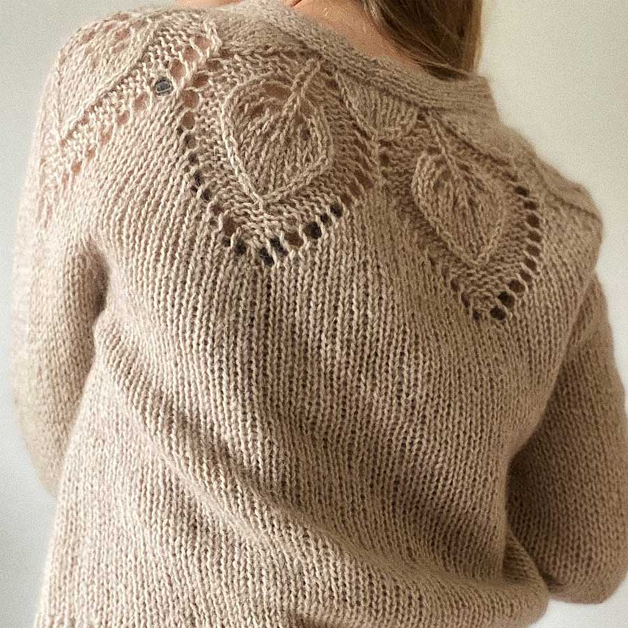 Chunky Dahlia v-neck cardigan - Garnkit