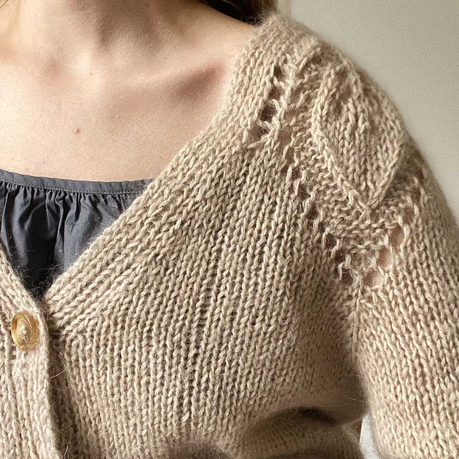 Chunky Dahlia v-neck cardigan - Garnkit